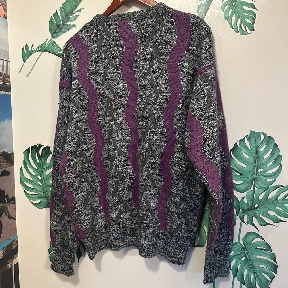 Vintage Striped Crewneck Sweater - Picture 5 of 7
